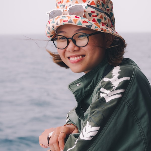 Portrait of Nina, content writer